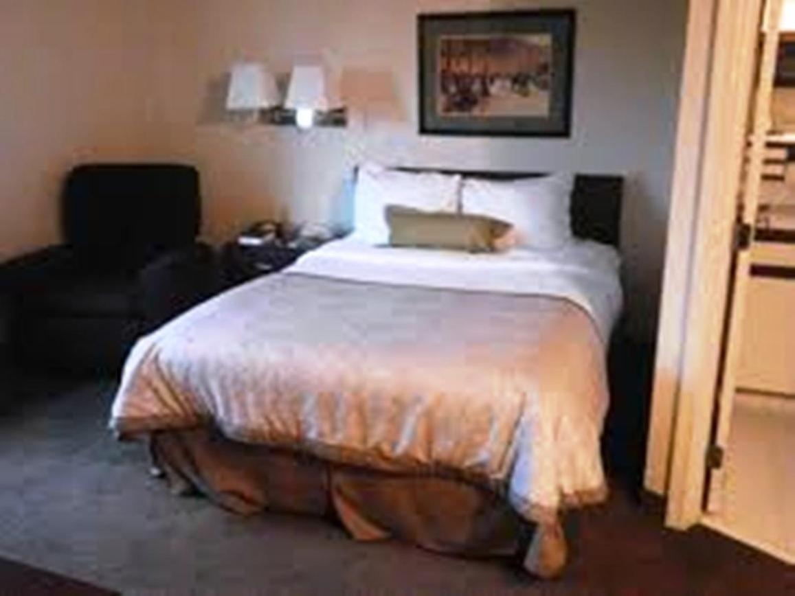 Candlewood Suites - Logan Room photo